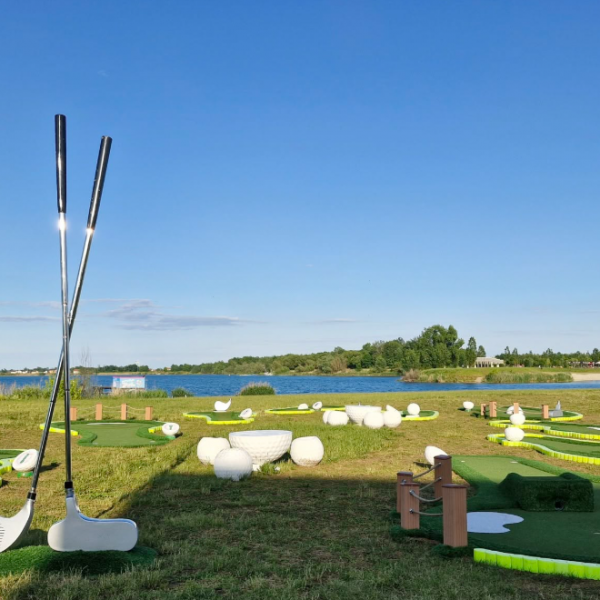 Mini golf ob Soboškem jezeru 